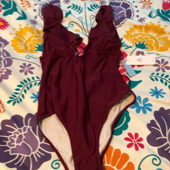 NWT maroon swimsuit by CupShe - Picture 1 of 2